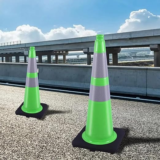 BESEA 4PCS 28" inch Traffic Cones Green Safety Cones with 6 inch & 4inch Reflective Collar for Construction Driveway Road Parking Stopper