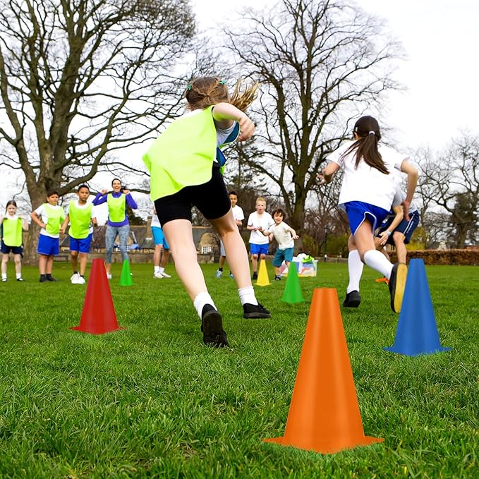 30 Pieces 9 Inch Traffic Cones Plastic Sport Agility Training Safety Cones Soccer Practice Equipment for Basketball Football Drills Exercise, Outdoor Activity and Events