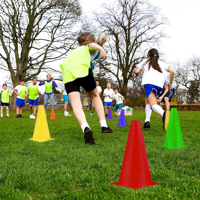 30 Pieces 9 Inch Traffic Cones Plastic Sport Agility Training Safety Cones Soccer Practice Equipment for Basketball Football Drills Exercise, Outdoor Activity and Events